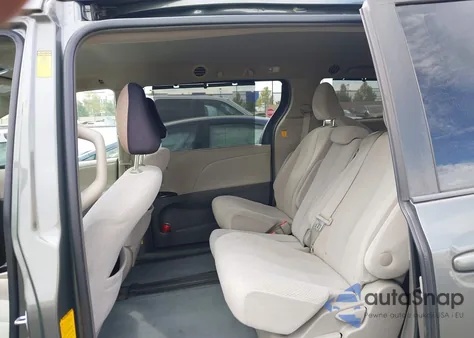 2013 Toyota Sienna Le V6 8 Passenger из США, поврежденный, VIN 5TDKK3DCXDS285852